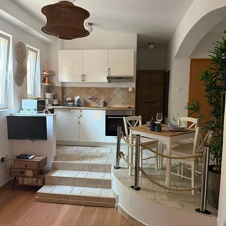 Allure 2 Apartment *